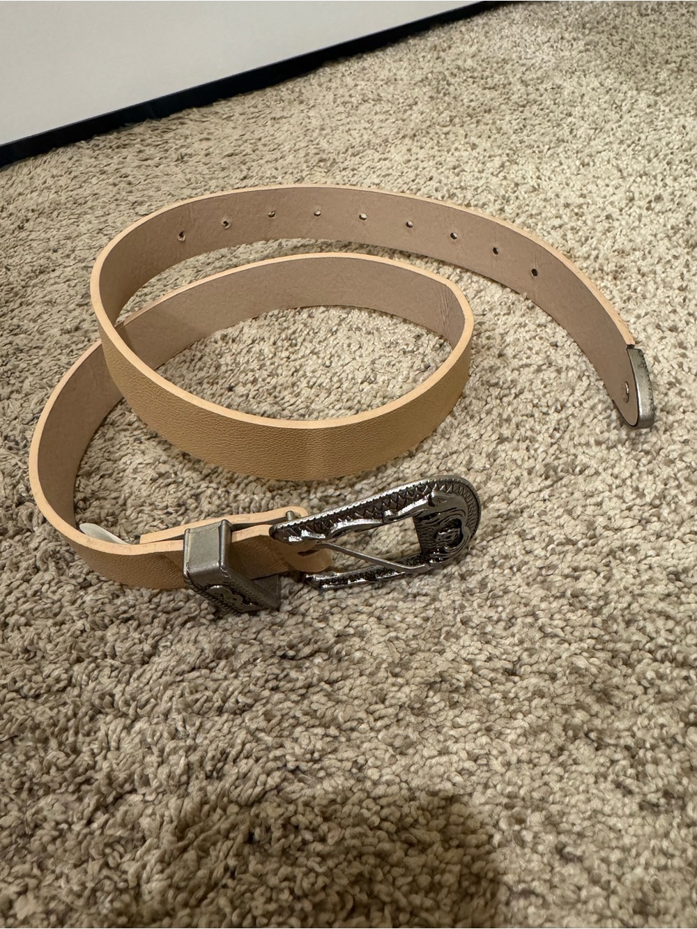 Women’s Beige Leather-Look Belt with Decorative Silver Buckle